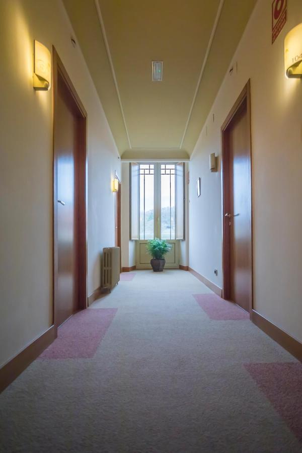 Hotel Roma 사리아루고 외부 사진
